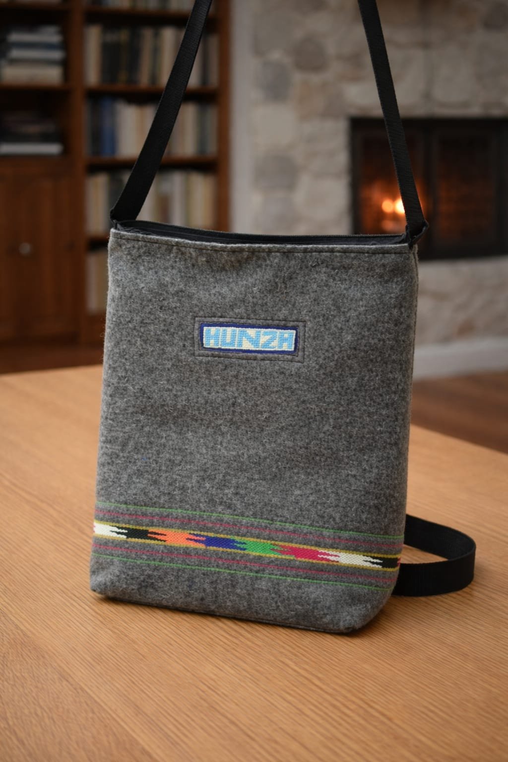 woolen hand bag - Image 2
